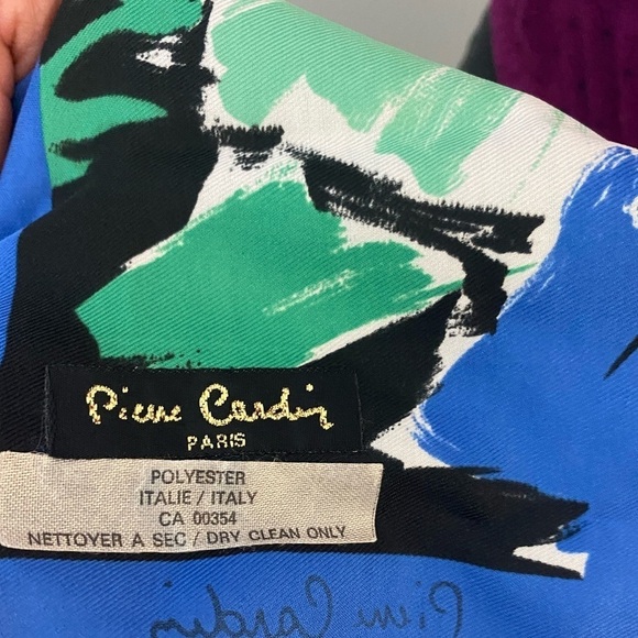 Pierre Cardin Vintage Floral Abstract Scarf - Picture 5 of 6